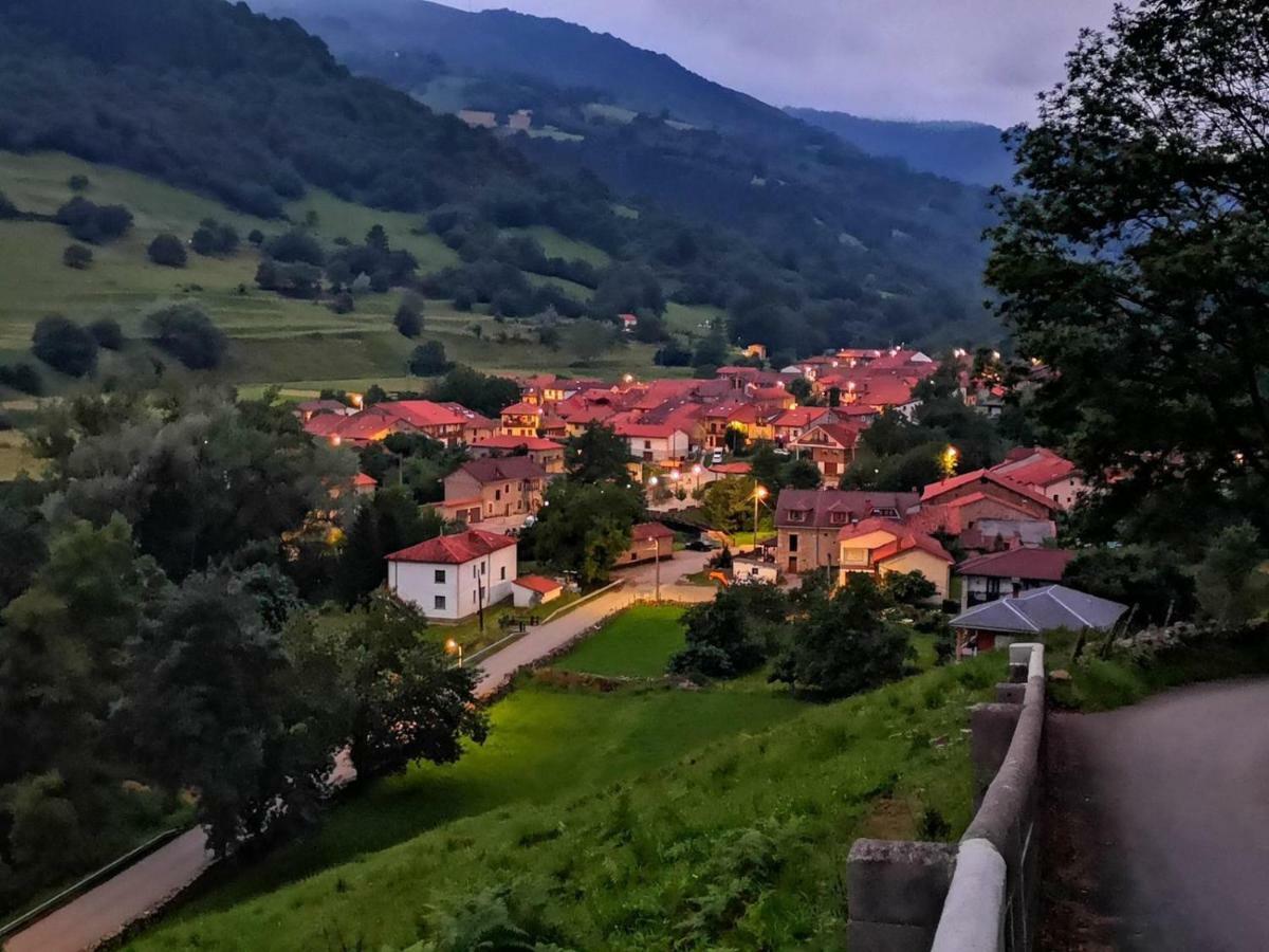 El Corro, acogedora casa con jardín en el corazón de Cantabria Villasuso de Cieza Exterior foto